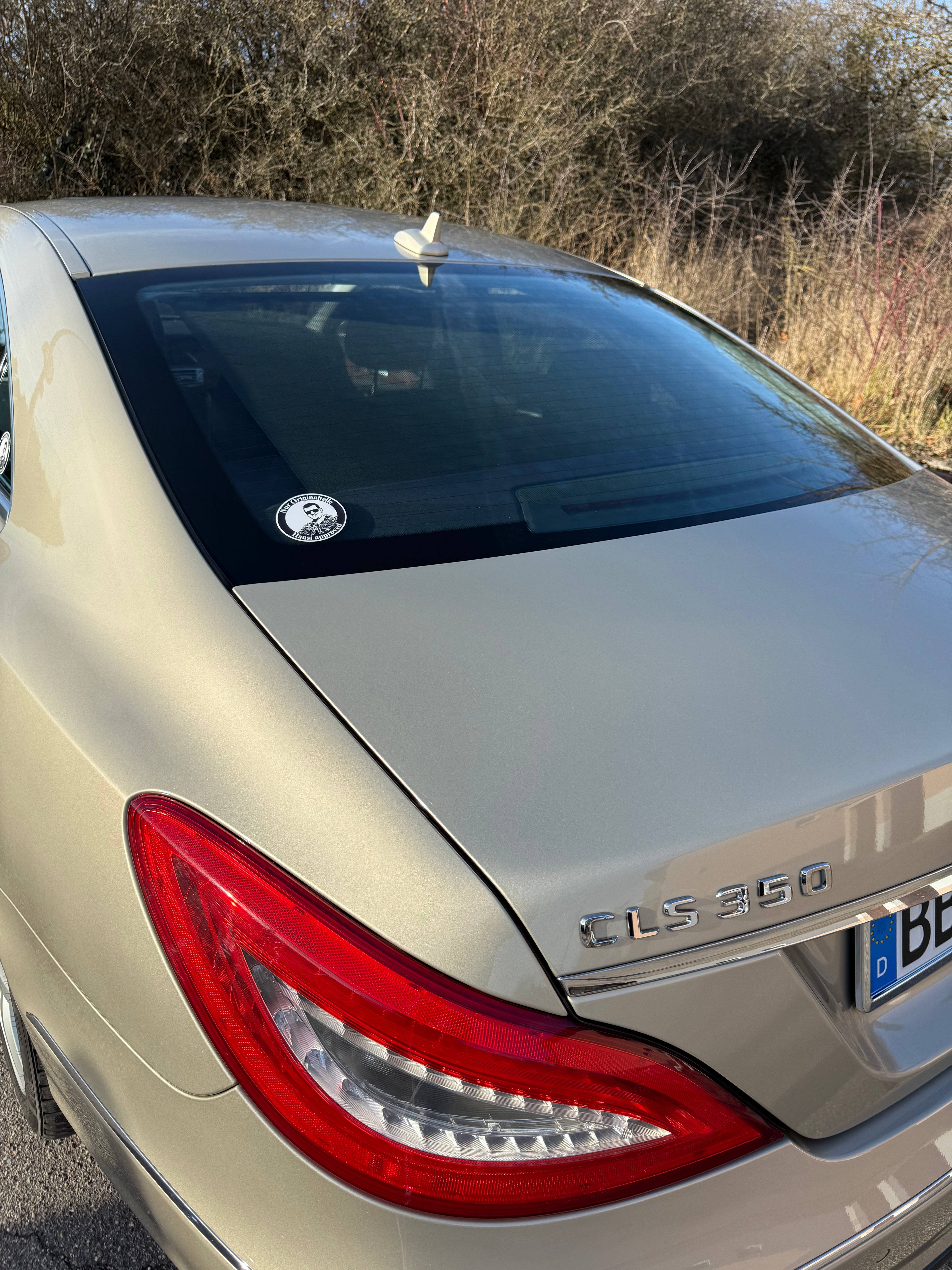 Sticker „Nur Originalteile - Hansi approved“ | Ø 8 cm | Hansis Garage | UV- & wetterfest