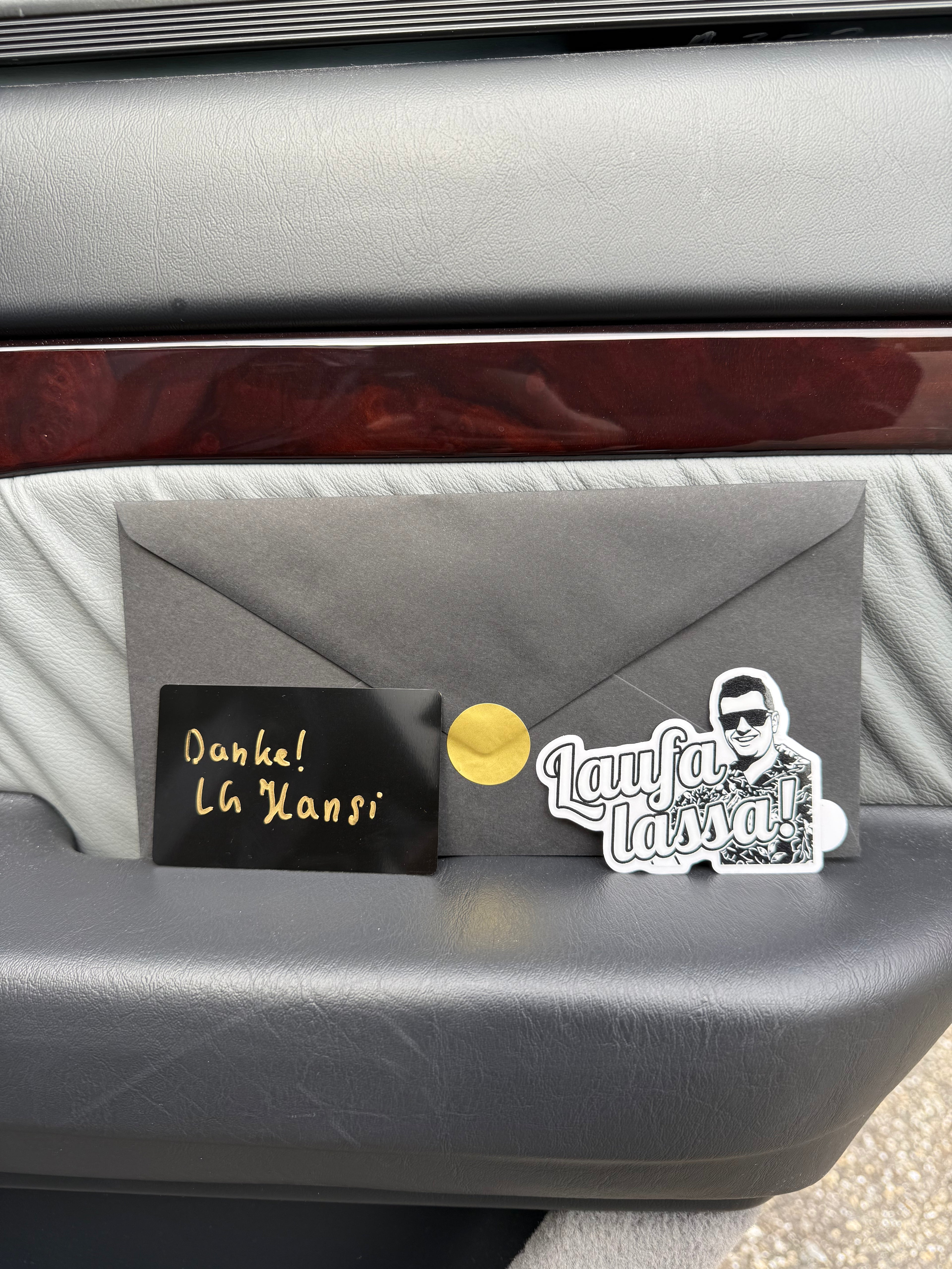 Sticker „Laufa lassa“ | Hansis Garage | UV- & wetterfest